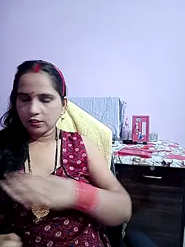 Snapshot of reemacouple007 chatting on June 19, 2026, 8:29 am reemacouple007 online show from June 19, 2026, 8:29 am