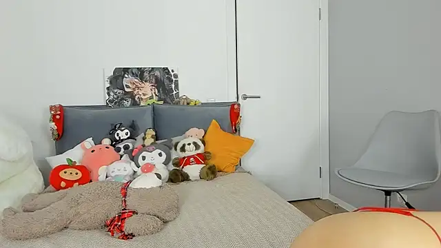 Snapshot of dolly_ll chatting on February 7, 2025, 1:32 pm dolly ll online show from February 7, 2025, 1:32 pm