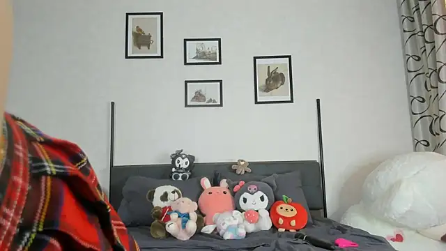 Snapshot of dolly_ll chatting on March 18, 2025, 1:20 pm dolly ll online show from March 18, 2025, 1:20 pm