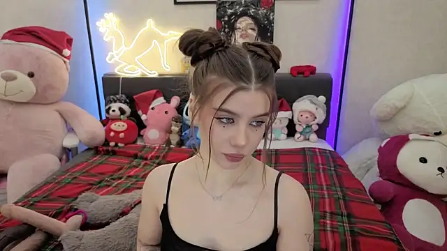 Snapshot of dolly_ll chatting on December 18, 2025, 1:28 pm dolly ll online show from December 18, 2025, 1:28 pm