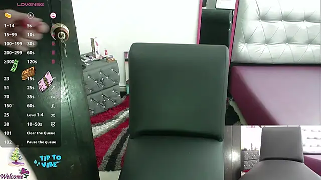 Snapshot of ViickySexy chatting on December 17, 2024, 7:48 pm ViickySexy online show from December 17, 2024, 7:48 pm
