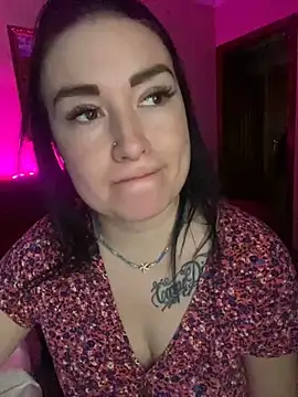Snapshot of Roxana_Bell chatting on January 24, 2025, 12:10 pm Roxana Bell online show from January 24, 2025, 12:10 pm