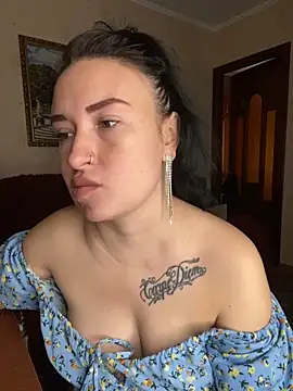 Roxana Bell online show from May 16, 2026, 10:47 am