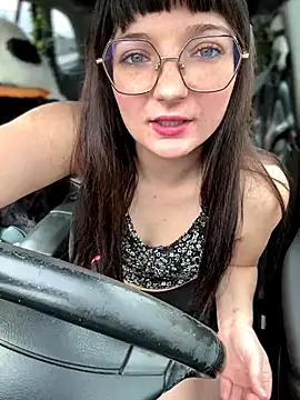 Snapshot of urpuppymoon chatting on January 8, 2026, 7:49 pm urpuppymoon online show from January 8, 2026, 7:49 pm