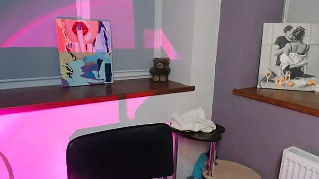 Snapshot of Caramel_bunny chatting on March 17, 2026, 1:36 pm Caramel bunny online show from March 17, 2026, 1:36 pm