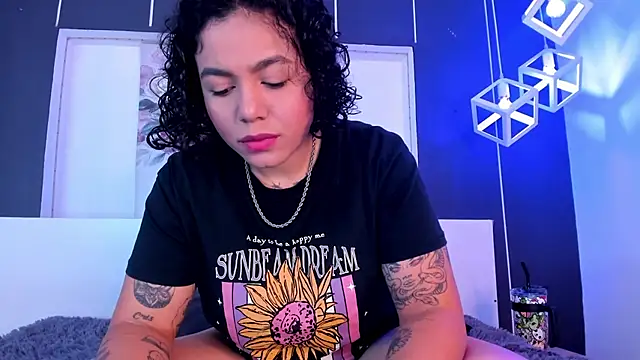 Alexxxholy online show from December 31, 2024, 1:41 pm