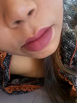 Ravina patil1 online show from October 12, 2025, 10:25 am