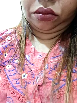 Ravina patil1 online show from November 15, 2025, 7:10 pm