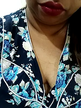 Ravina patil1 online show from December 17, 2025, 2:56 pm