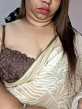 Snapshot of Ravina_patil1 chatting on December 18, 2025, 11:38 am Ravina patil1 online show from December 18, 2025, 11:38 am