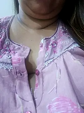 Snapshot of Ravina_patil1 chatting on December 19, 2025, 10:28 pm Ravina patil1 online show from December 19, 2025, 10:28 pm