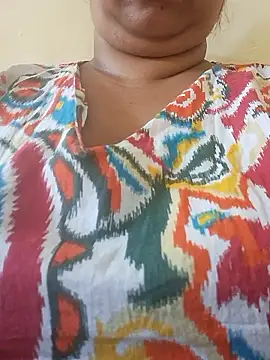 Snapshot of Ravina_patil1 chatting on January 7, 2026, 6:43 pm Ravina patil1 online show from January 7, 2026, 6:43 pm