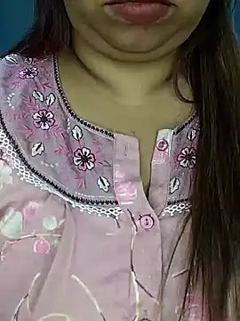 Snapshot of Ravina_patil1 chatting on January 19, 2026, 8:40 am Ravina patil1 online show from January 19, 2026, 8:40 am