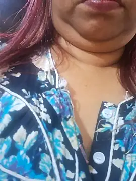 Snapshot of Ravina_patil1 chatting on February 6, 2026, 5:45 am Ravina patil1 online show from February 6, 2026, 5:45 am