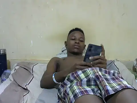 swthairydic online show from October 12, 2025, 11:20 am