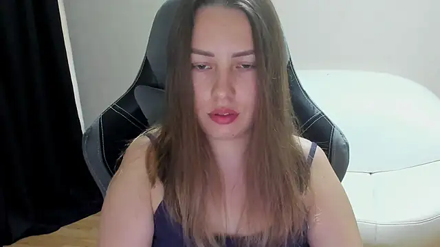 Snapshot of Mia_shy1 chatting on June 17, 2026, 4:48 am Mia shy1 online show from June 17, 2026, 4:48 am
