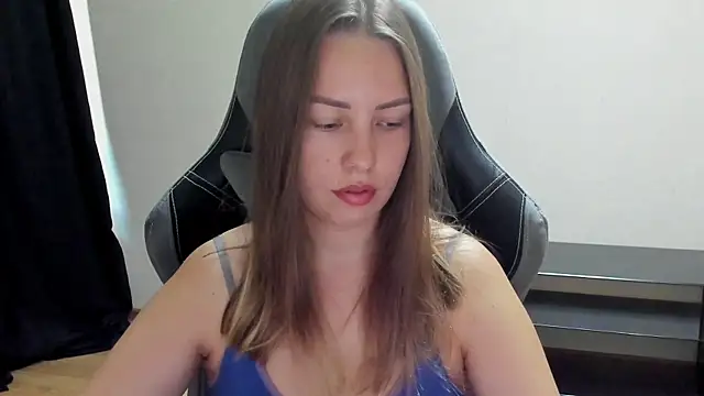 Snapshot of Mia_shy1 chatting on July 8, 2026, 4:50 am Mia shy1 online show from July 8, 2026, 4:50 am