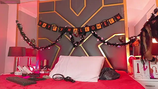 Scarlettt Ass online show from October 31, 2025, 12:50 pm