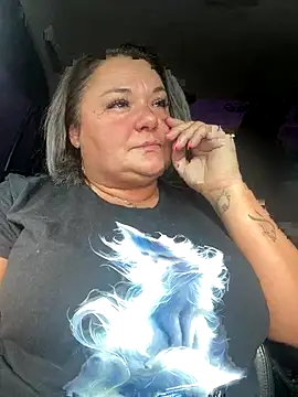 MikyVesela online show from September 27, 2025, 12:10 pm