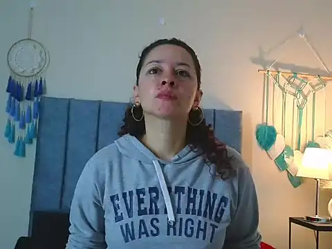 Snapshot of ArtesanaMK chatting on October 20, 2025, 11:32 am ArtesanaMK online show from October 20, 2025, 11:32 am