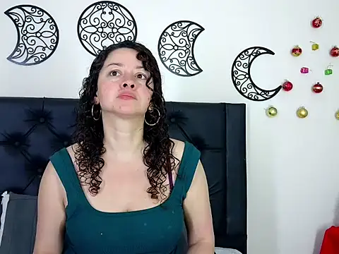 Snapshot of ArtesanaMK chatting on November 30, 2025, 5:06 pm ArtesanaMK online show from November 30, 2025, 5:06 pm