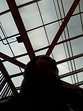 Snapshot of Lena-32 chatting on January 14, 2026, 8:25 pm Lena-32 online show from January 14, 2026, 8:25 pm