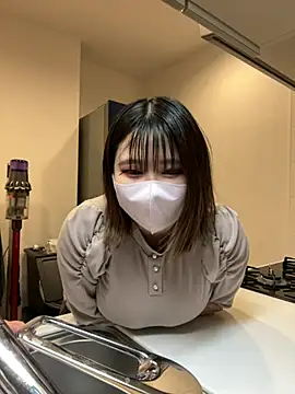 Megu Melon online show from February 25, 2026, 1:32 pm