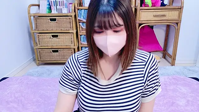 Megu Melon online show from May 28, 2026, 12:46 pm