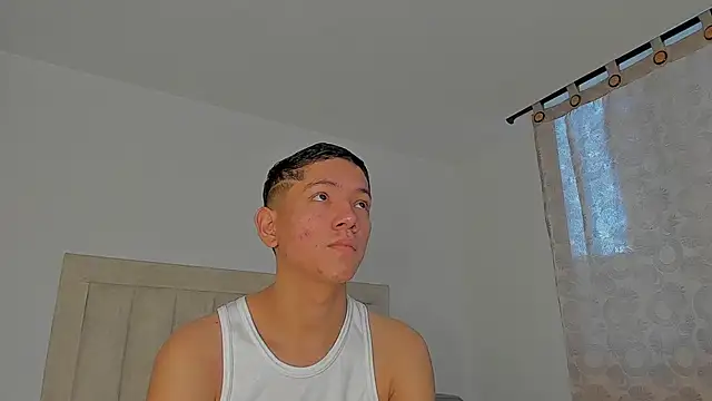 JulianRose 1 online show from February 27, 2026, 11:32 am