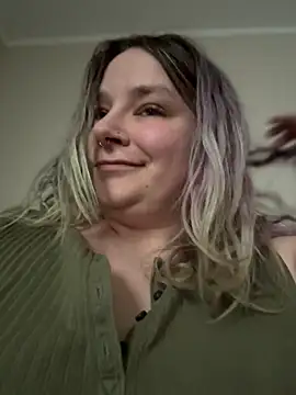 kitten0760 online show from May 29, 2026, 4:38 pm