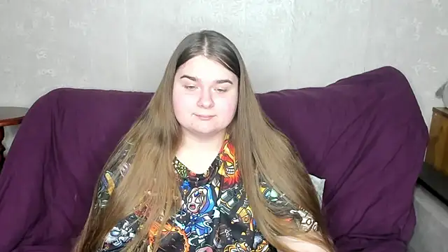 Snapshot of Aushpana chatting on March 21, 2025, 10:17 am Aushpana online show from March 21, 2025, 10:17 am