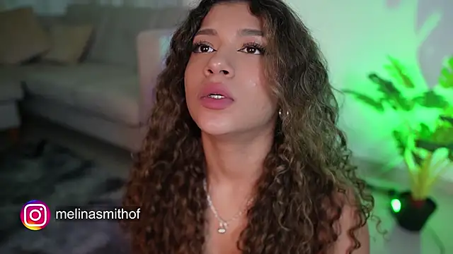 Snapshot of Melina-Smith chatting on January 17, 2025, 1:15 am Melina-Smith online show from January 17, 2025, 1:15 am