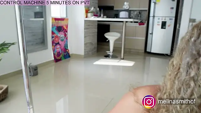 Snapshot of Melina-Smith chatting on October 4, 2025, 7:34 pm Melina-Smith online show from October 4, 2025, 7:34 pm