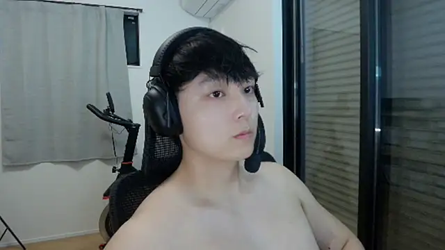 Tkcqcc online show from October 11, 2025, 1:42 pm