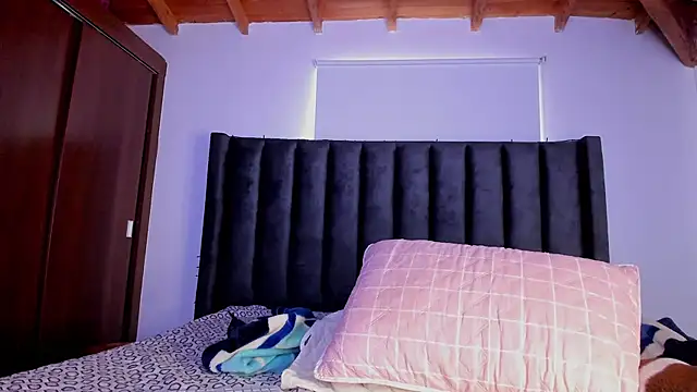 Snapshot of paulina_soto chatting on January 11, 2026, 4:23 pm paulina soto online show from January 11, 2026, 4:23 pm