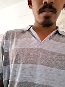 Snapshot of Shivaa- chatting on October 17, 2025, 7:44 am Shivaa- online show from October 17, 2025, 7:44 am