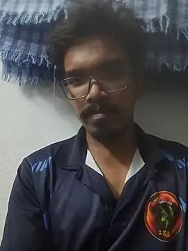 Snapshot of Shivaa- chatting on October 24, 2025, 4:58 pm Shivaa- online show from October 24, 2025, 4:58 pm