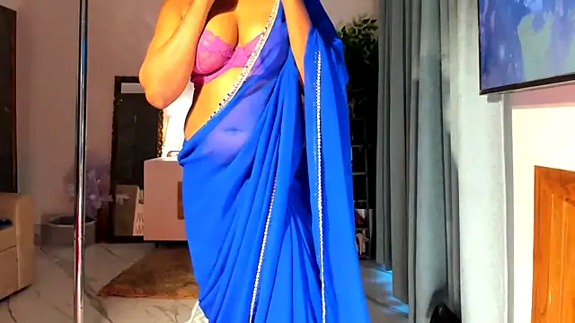 Bad Girl Kayra69 online show from October 16, 2025, 11:55 am