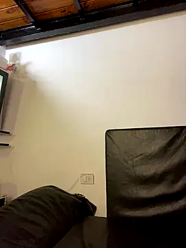 FlorBich online show from October 22, 2025, 1:39 am