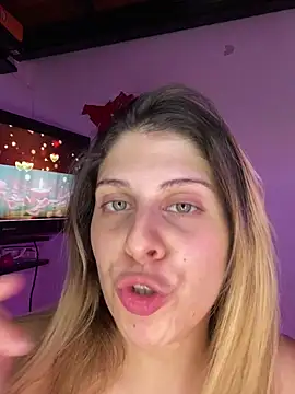 Snapshot of FlorBich chatting on February 15, 2026, 5:15 am FlorBich online show from February 15, 2026, 5:15 am