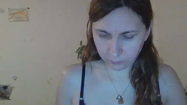 JasmineGlamour online show from November 12, 2025, 7:57 pm