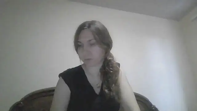 JasmineGlamour online show from December 21, 2025, 3:19 pm