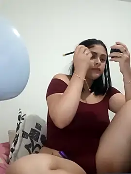 Snapshot of MelannyBell chatting on March 16, 2025, 2:44 pm MelannyBell online show from March 16, 2025, 2:44 pm