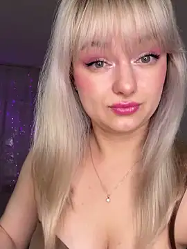 Blonde20 online show from October 17, 2025, 7:38 pm