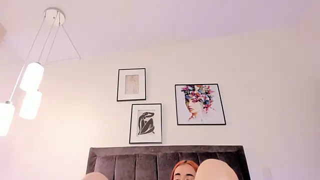 helen mooree online show from January 21, 2025, 1:22 pm