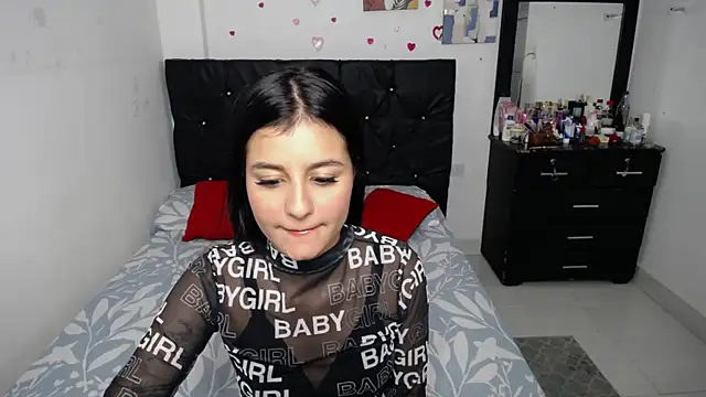 Snapshot of floweer_ chatting on October 25, 2025, 8:58 pm floweer online show from October 25, 2025, 8:58 pm