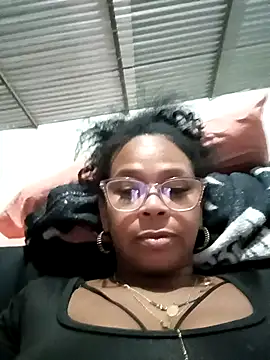 Melanie candy  online show from October 14, 2025, 11:16 pm