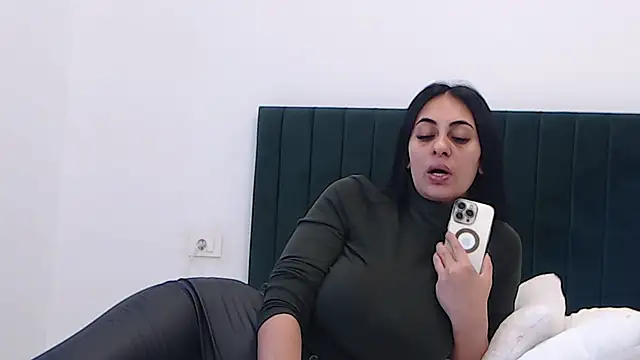 Snapshot of Aimeclark chatting on November 22, 2025, 8:46 am Aimeclark online show from November 22, 2025, 8:46 am