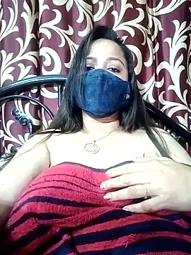 Snapshot of albelasummi702 chatting on January 14, 2025, 7:32 pm albelasummi702 online show from January 14, 2025, 7:32 pm