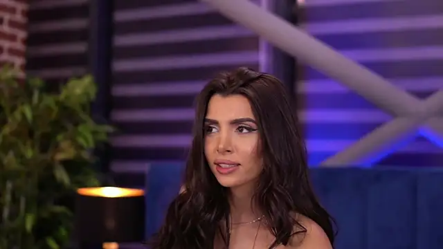 NicoleCellini online show from January 16, 2025, 12:45 am